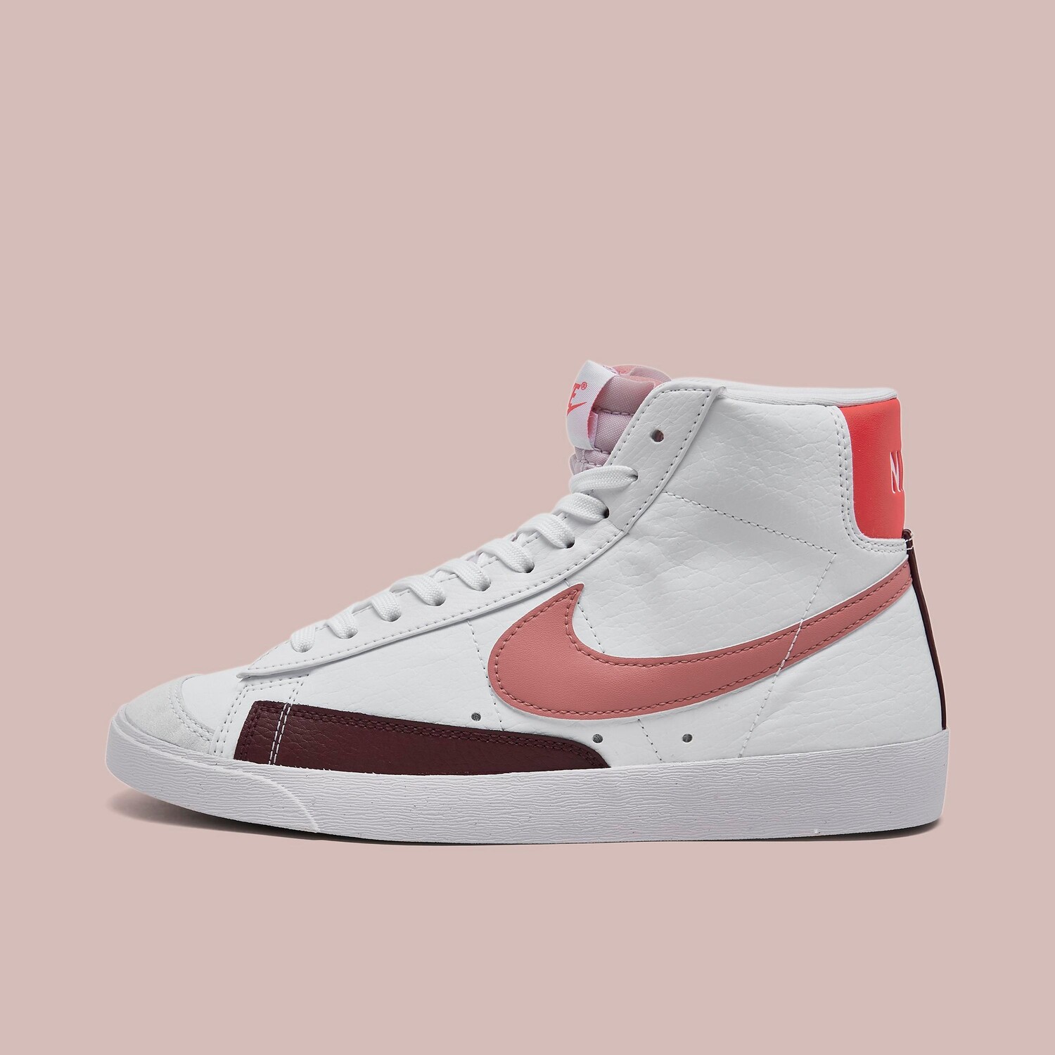 

Женские повседневные кроссовки Nike Blazer Mid '77 Next Nature, белый