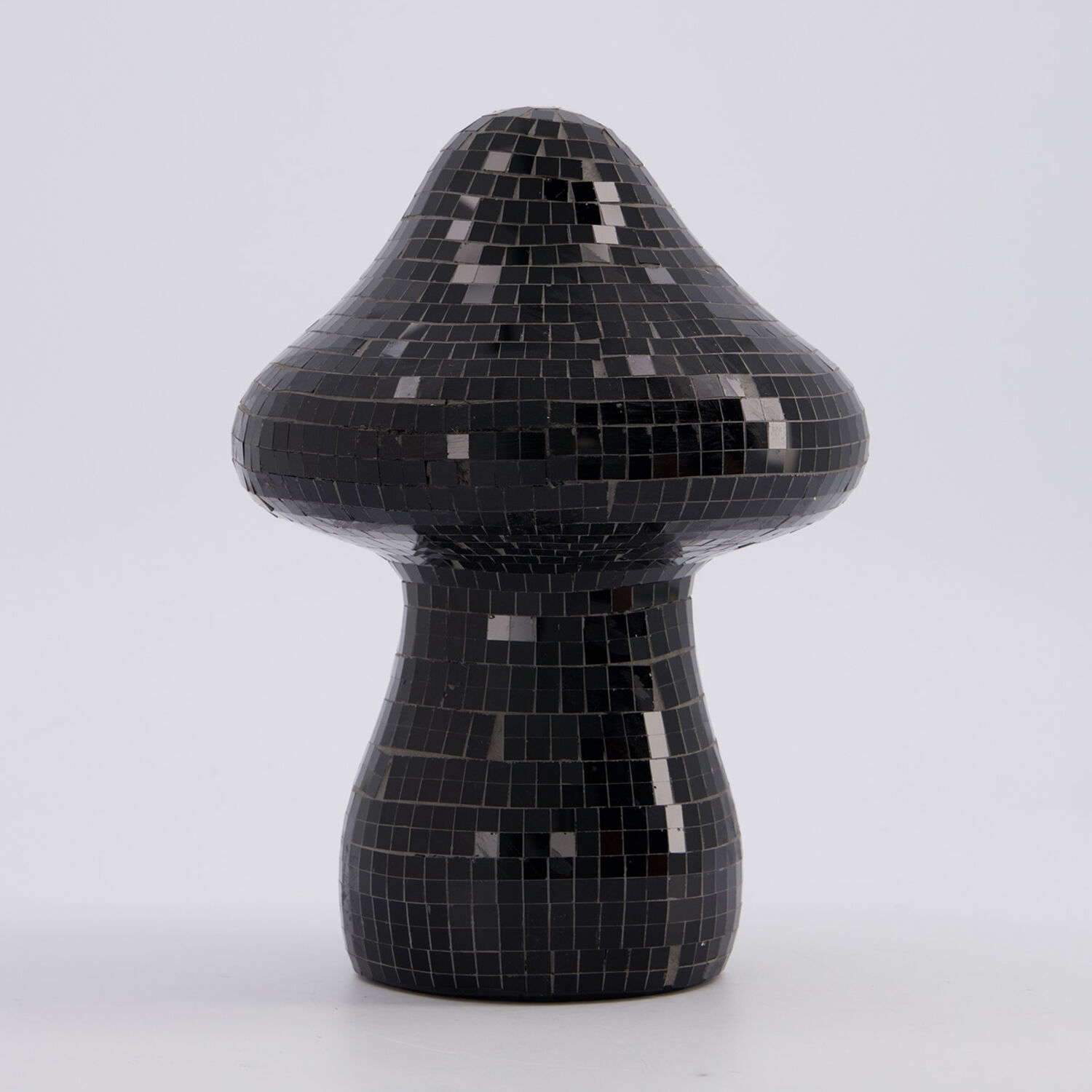 Черная декоративная фигурка в виде гриба 20х13см 1 шт декоративная фигурка в виде гриба