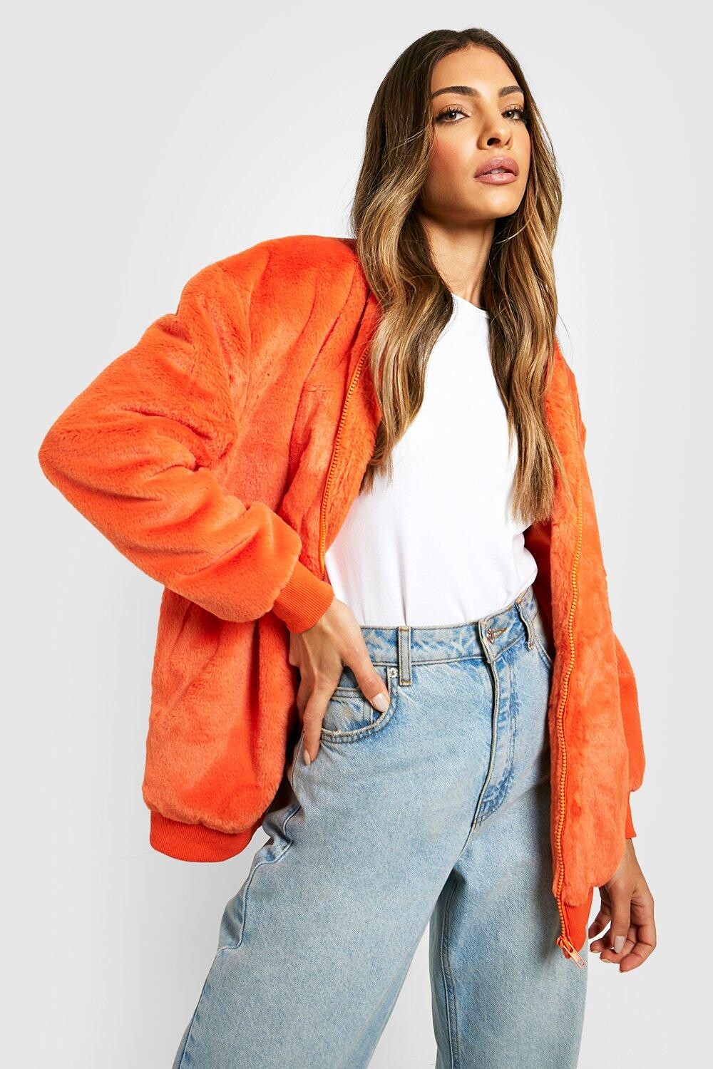 

Куртка-бомбер из искусственного меха Boohoo, оранжевый