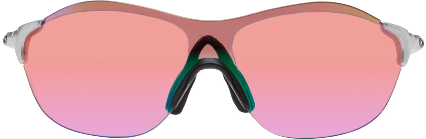 

Серебристые и черные солнцезащитные очки Swift Oakley