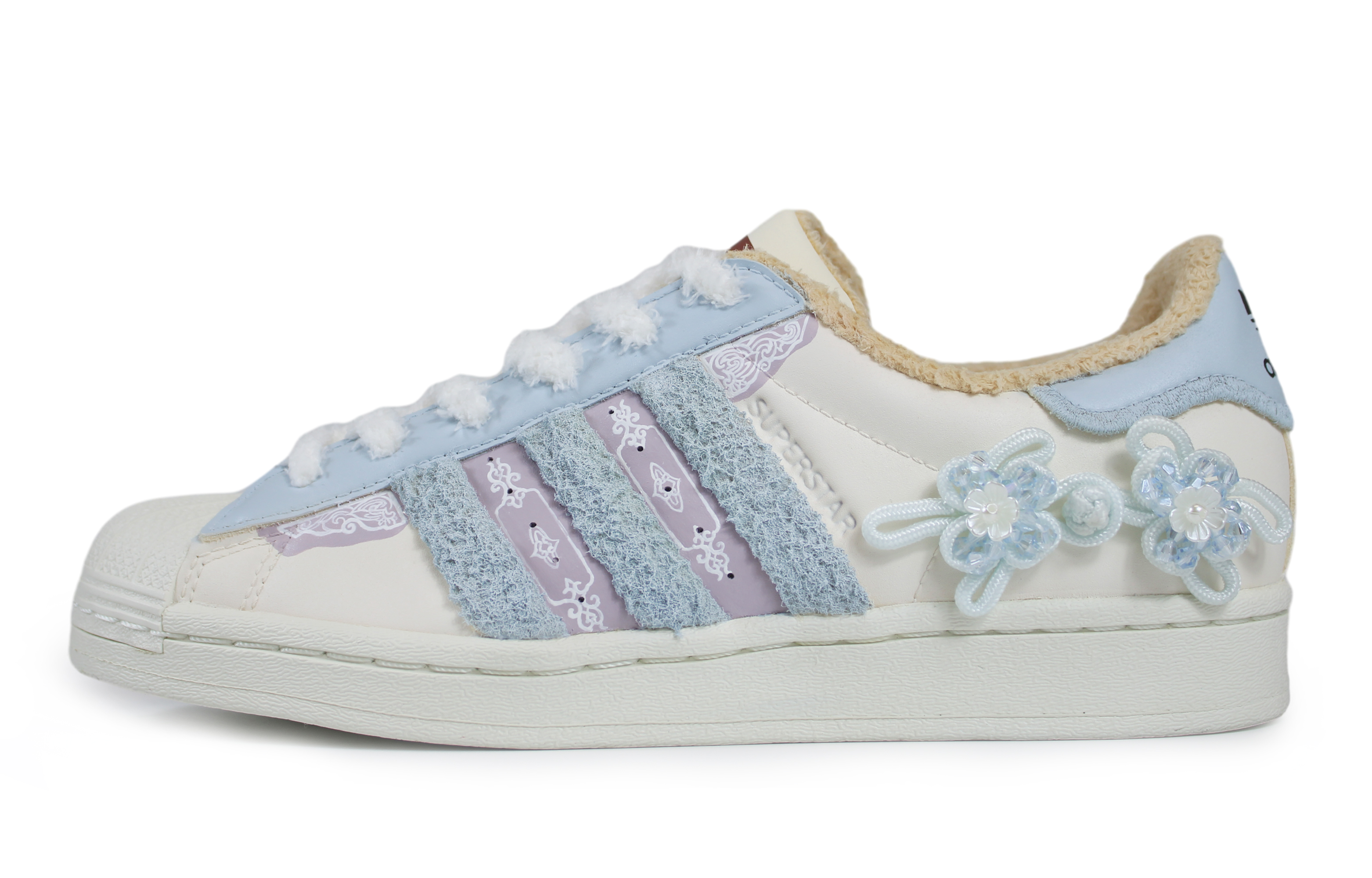 

Кроссовки adidas originals Superstar Series Skateboarding Shoes Women's Low-top Beige/blue/purple, цвет Off White