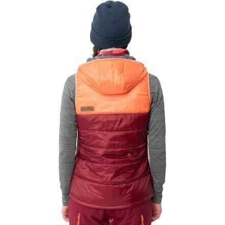 

Жилет Cirque Puffy женский Strafe Outerwear, цвет Pinot