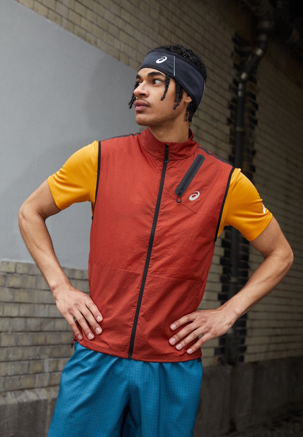 

Жилет ASICS