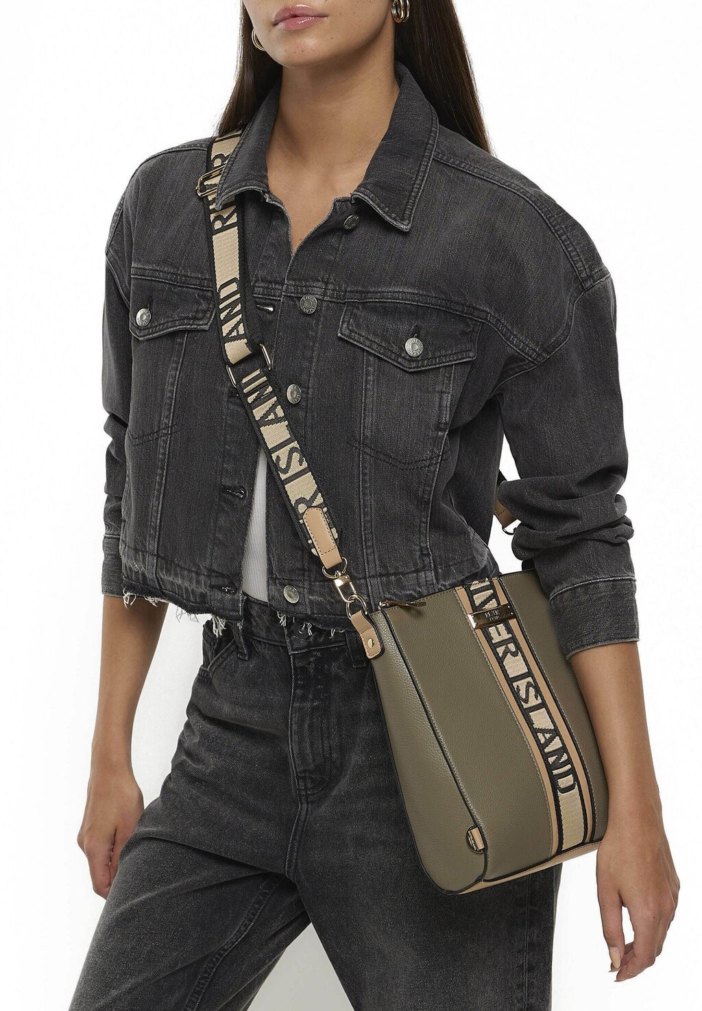 

Сумка через плечо River Island, хаки