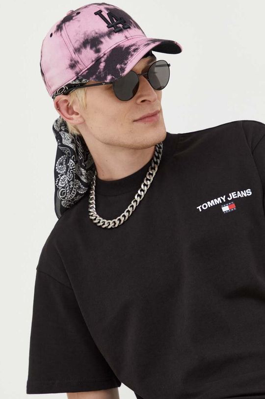 

Хлопковая футболка Tommy Jeans, черный