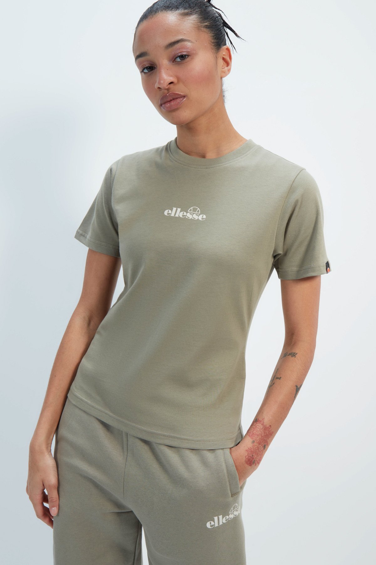 

Футболка,Женщины/Девочка,Черный Ellesse, хаки