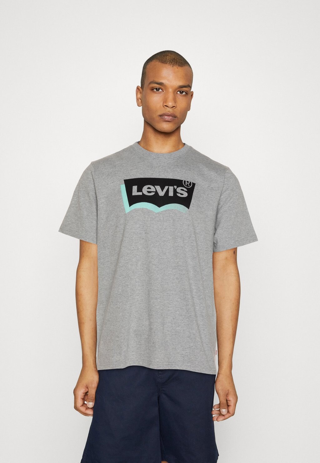 

Футболка с принтом Levi's, серый меланж