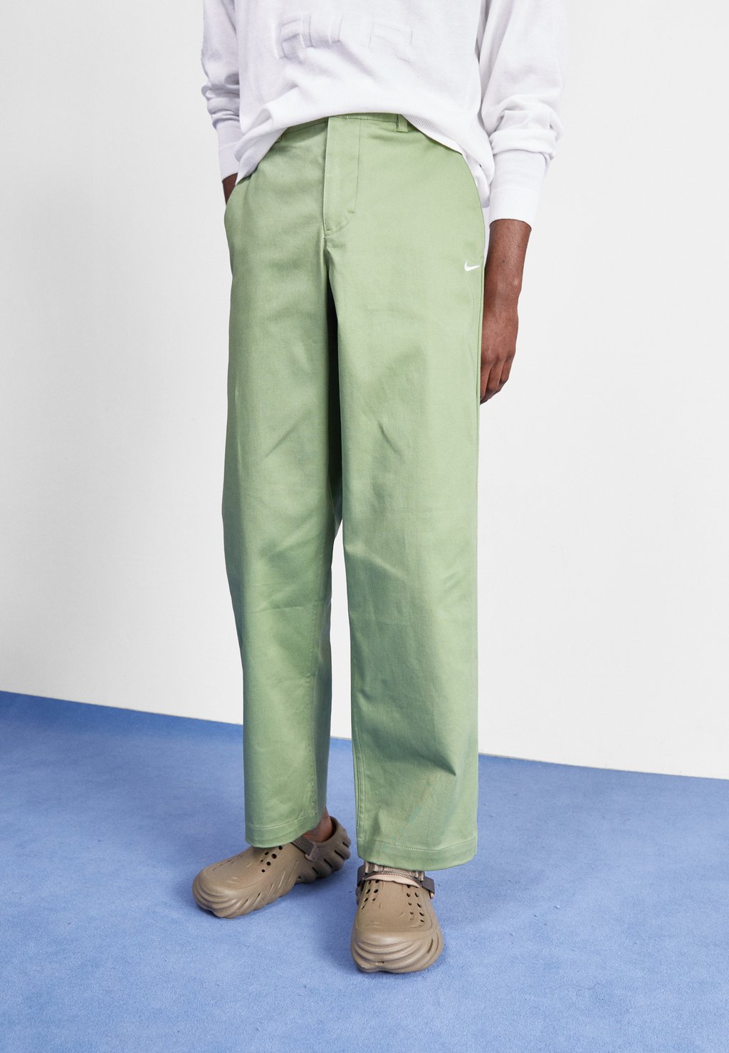 Брюки Pant Nike, цвет oil green/(white) брюки карго club pant nike sportswear цвет oil green oil green