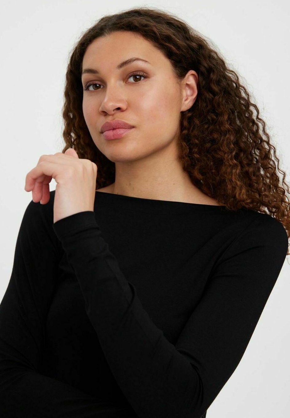 

Блузка с длинными рукавами Vero Moda, черный