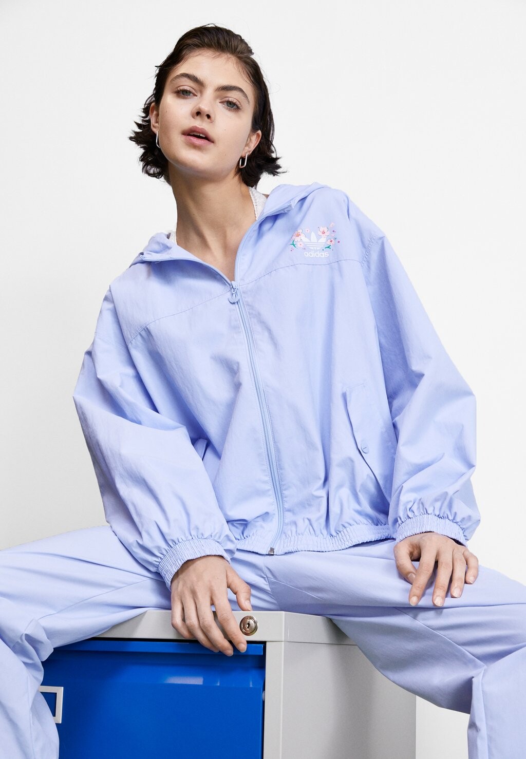 

Куртка летняя adidas Originals, синий