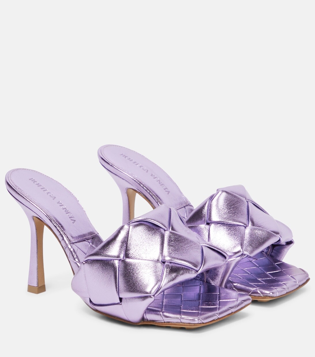 

Сандалии Lido из металлизированной кожи Bottega Veneta, фиолетовый