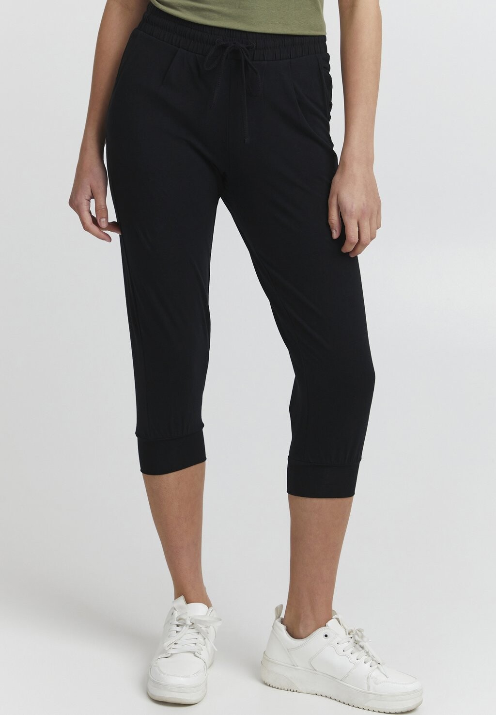 

Спортивные шорты OXODDA 21800072 ME Oxmo, цвет black