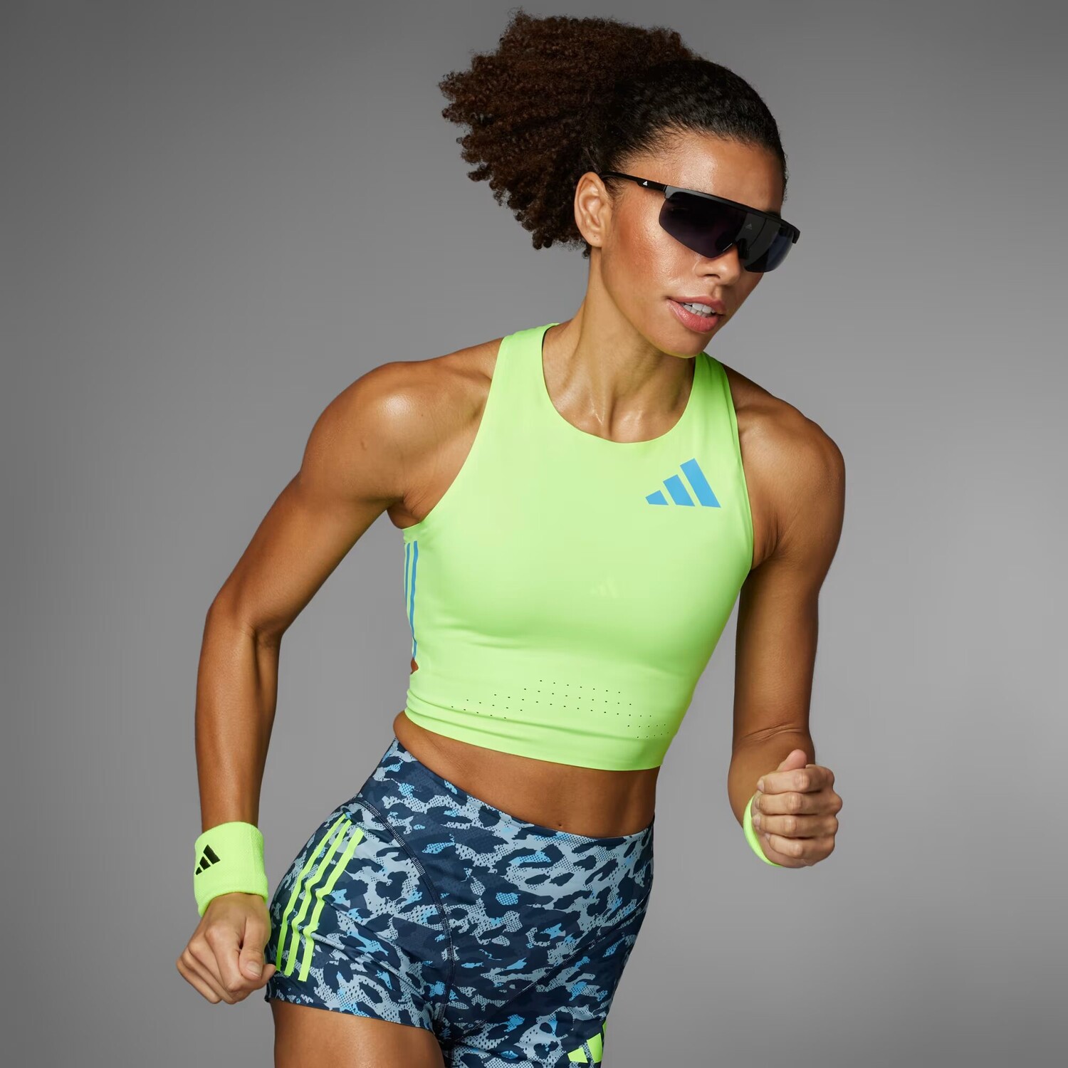 

Укороченный топ Adizero Road to Records Adidas, цвет Lucid Lemon
