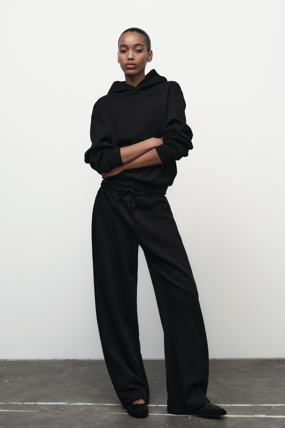 

Прямые плюшевые брюки ZARA, черный