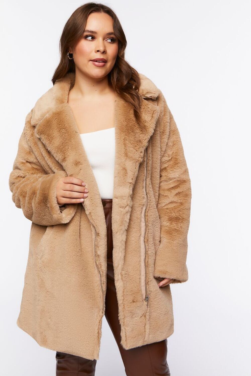 

Пальто из искусственного меха больших размеров Forever 21, коричневый