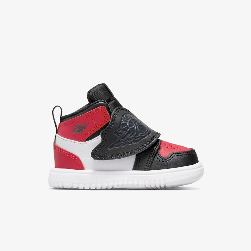 

Кроссовки Sky Jordan 1 'Bred Toe' (TD) Jordan, красный