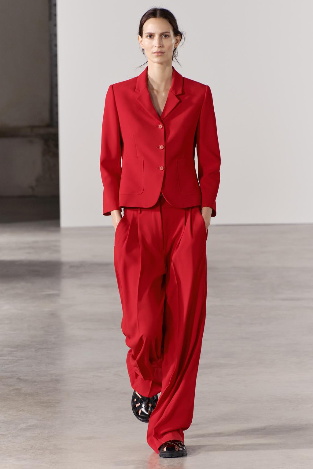 Минималистический притяженный пиджак ZARA, ярко-красный