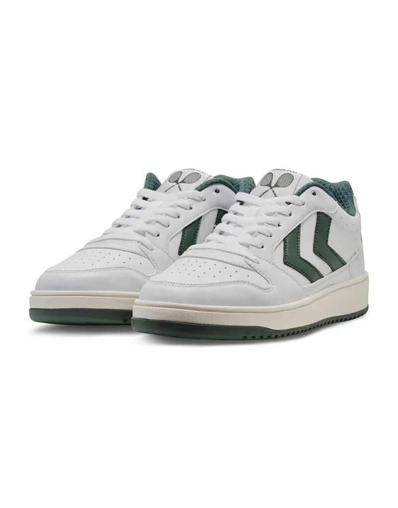 

Бело-зеленые кроссовки Hummel