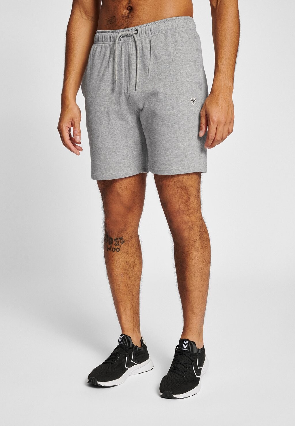

Спортивные шорты Hummel, серый