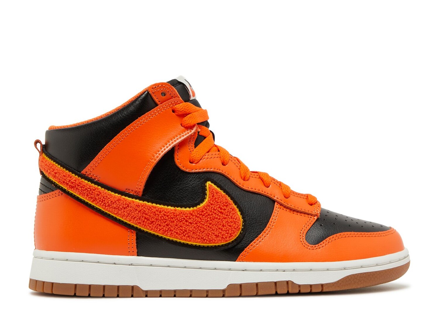 

Кроссовки Nike Dunk High 'Chenille Swoosh - Safety Orange', черный