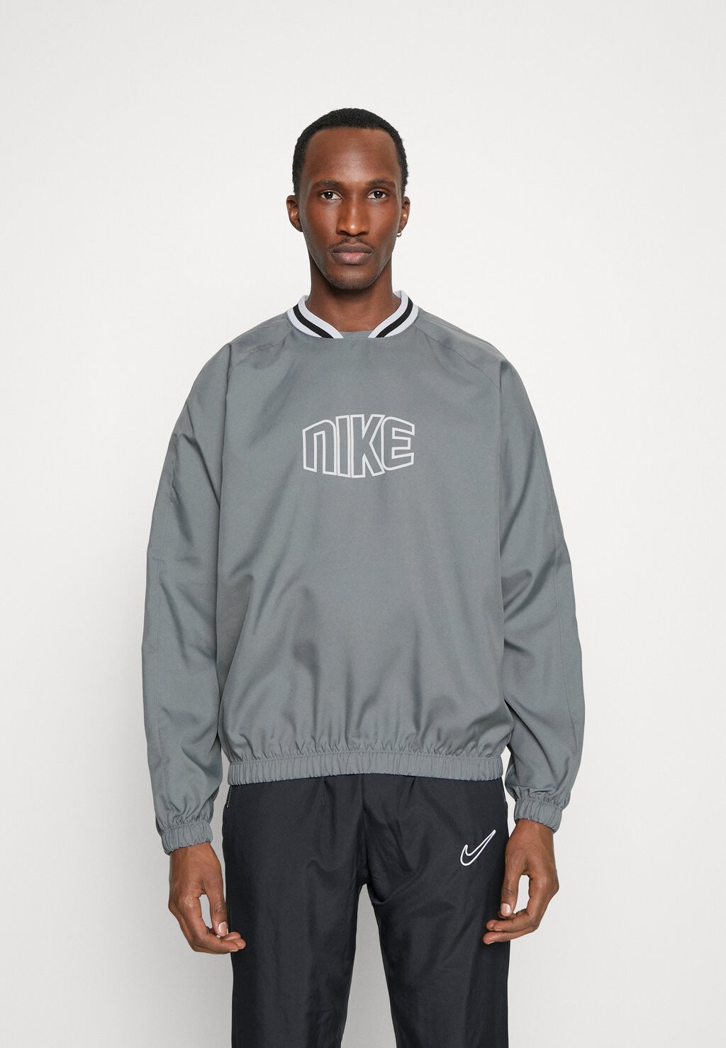 

Толстовка Nike