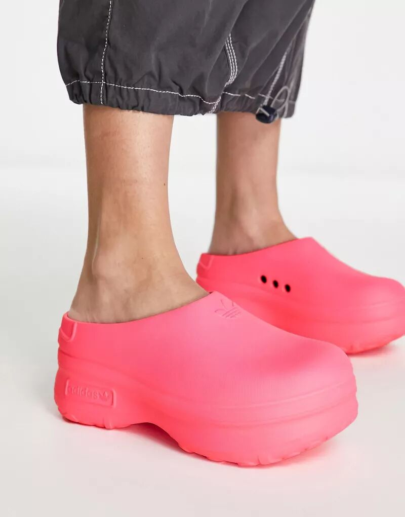 Розовые туфли без каблуков adidas Originals Stan