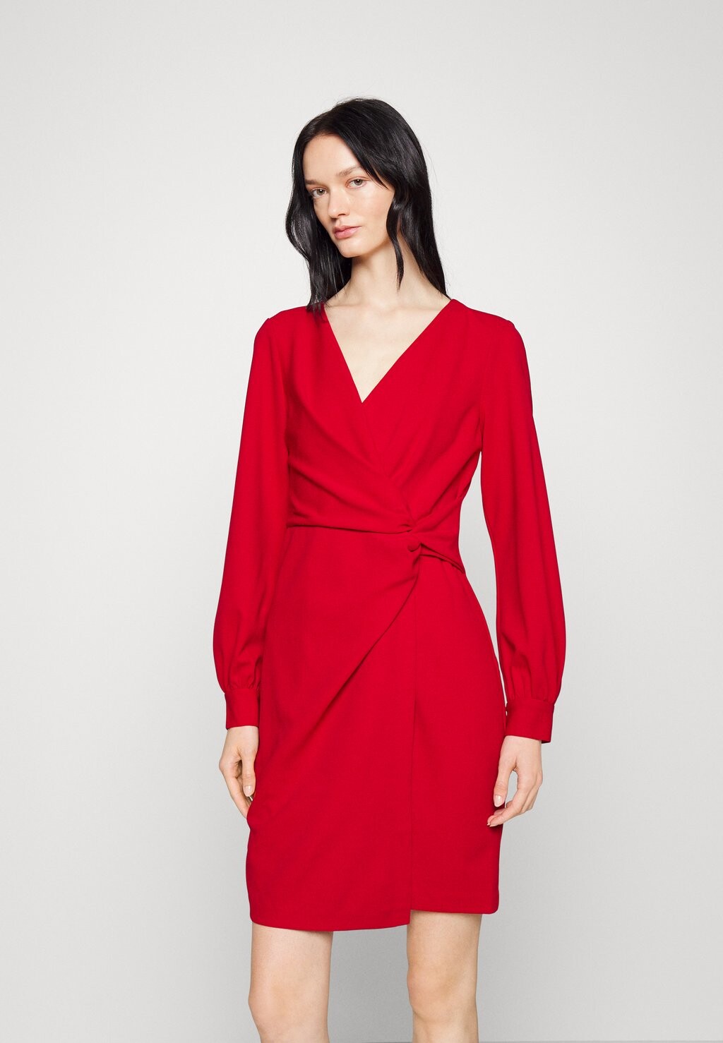 

Коктейльное платье DKNY