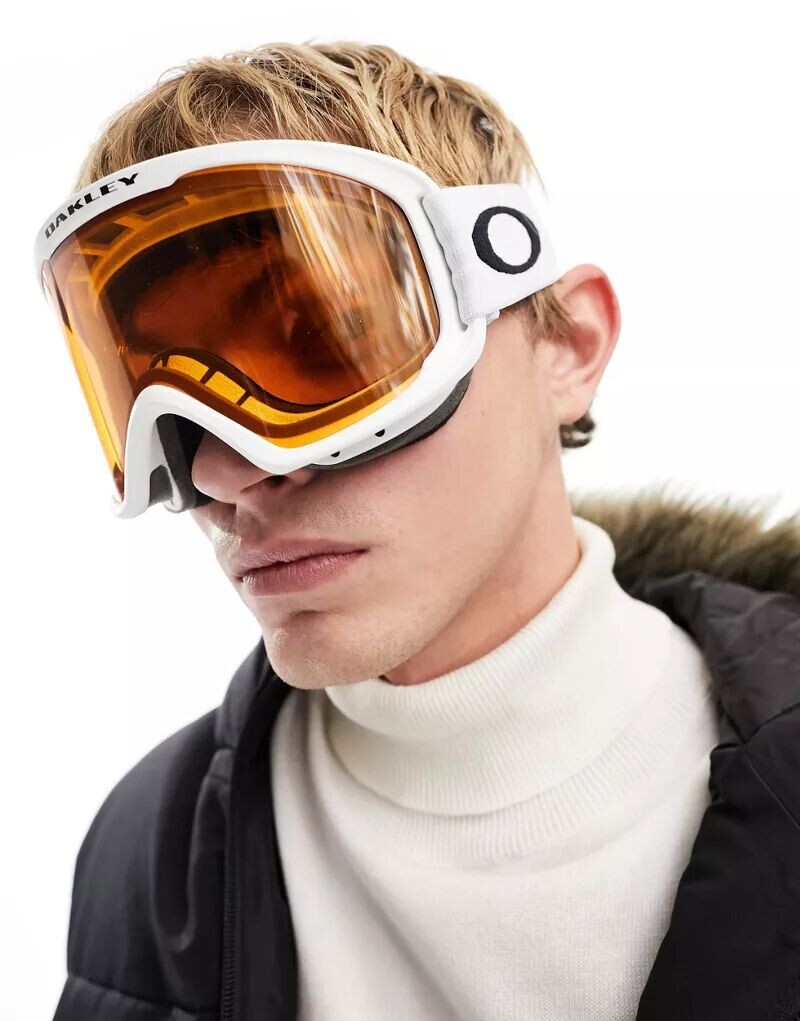 

Бело-оранжевые лыжные очки Oakley O-Frame 2.0