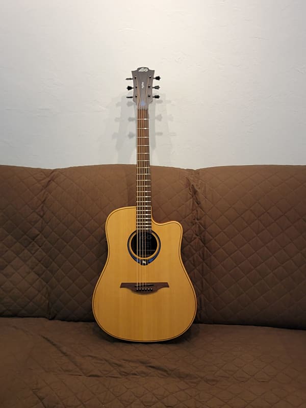 цена Акустическая гитара Lag THV10DCE Tramontane Hyvibe 10 Khaya Mahogany Neck 6-String Acoustic Electric Guitar