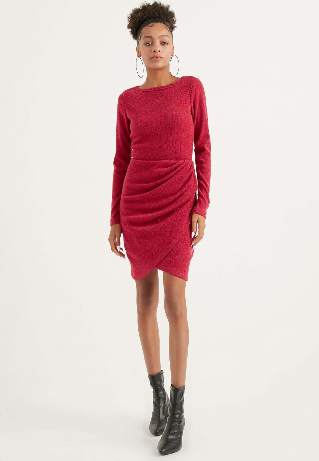 

Трикотажное платье Drape Detailed Dress Herita, розовый