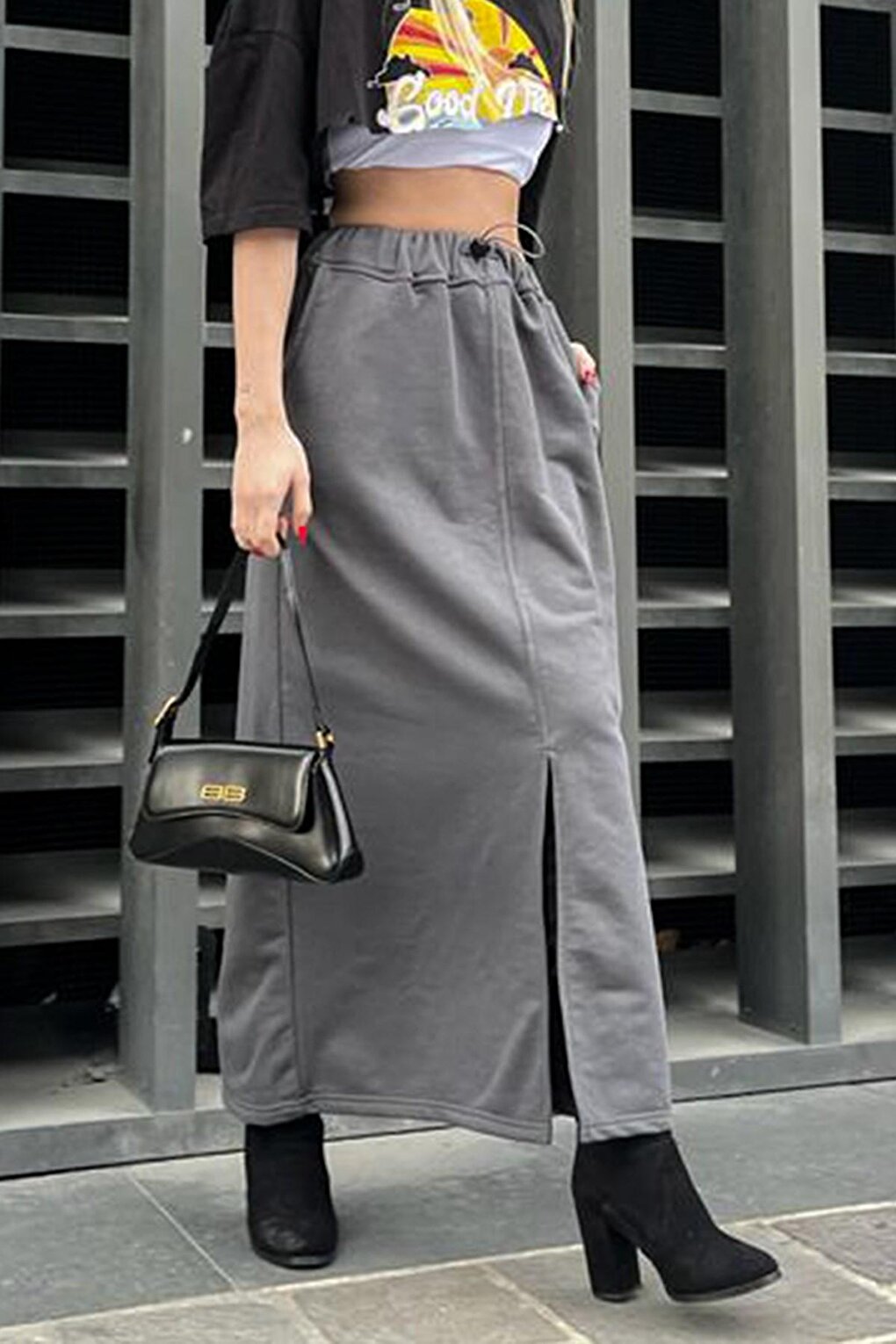 Детальная женская юбка-миди дымчатого цвета с разрезом спереди MG1614 MADMEXT баклажан deli veggy копченый 580 мл