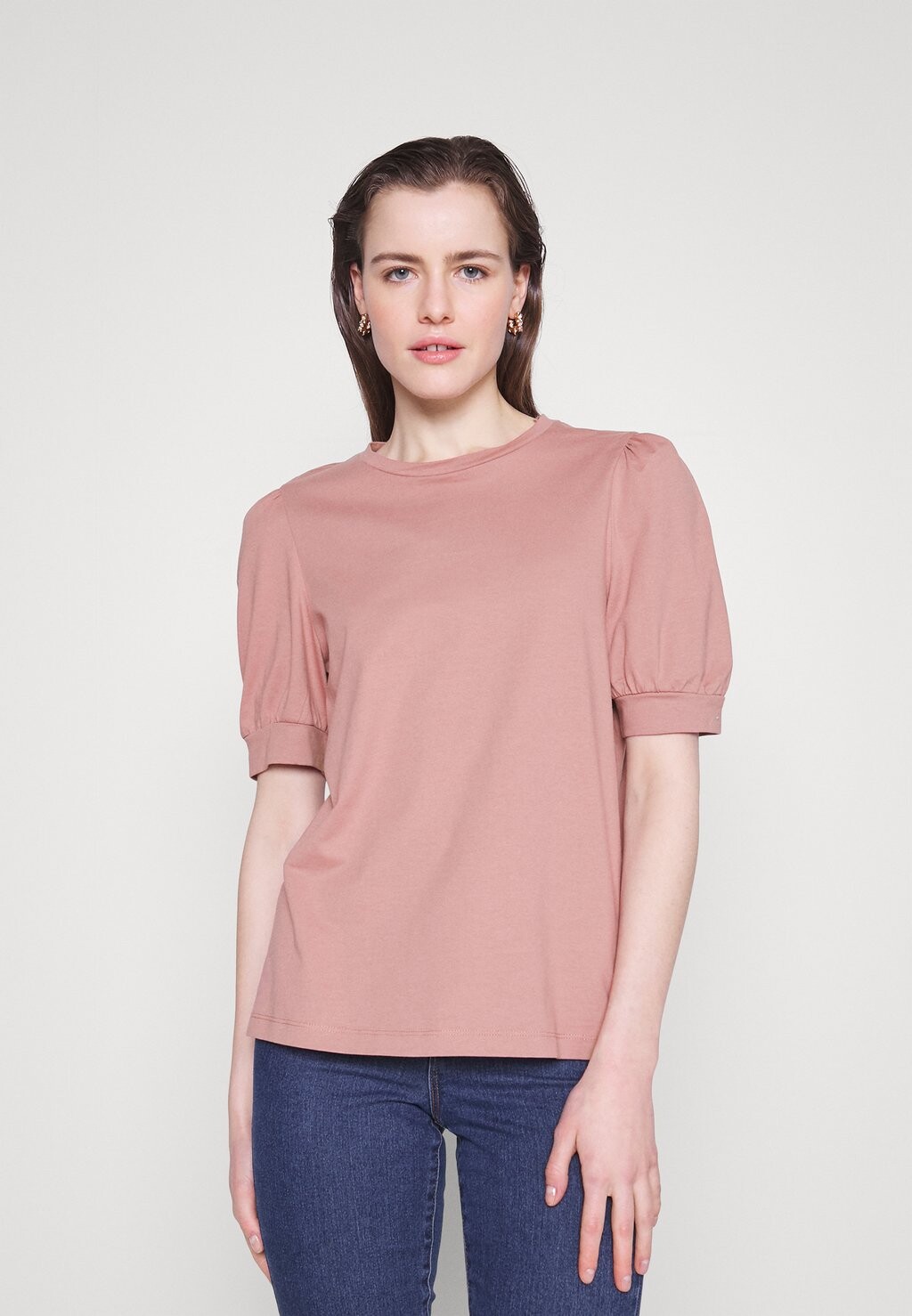 

Базовая футболка Vero Moda, Красный