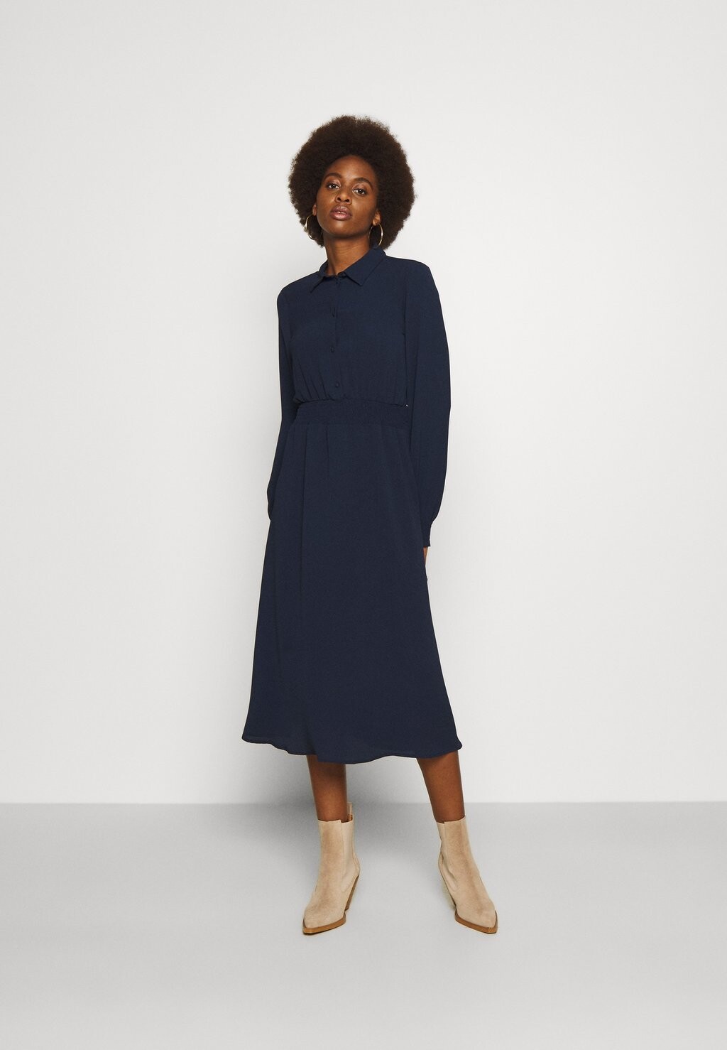 

Платье макси Vero Moda, темно-синий
