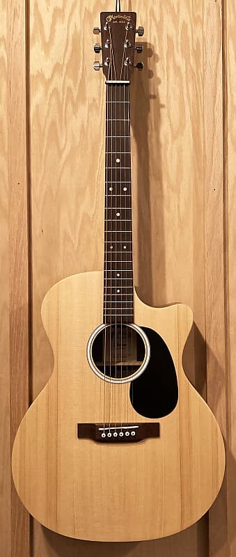 

Акустическая гитара Martin GPC - X2E - 01