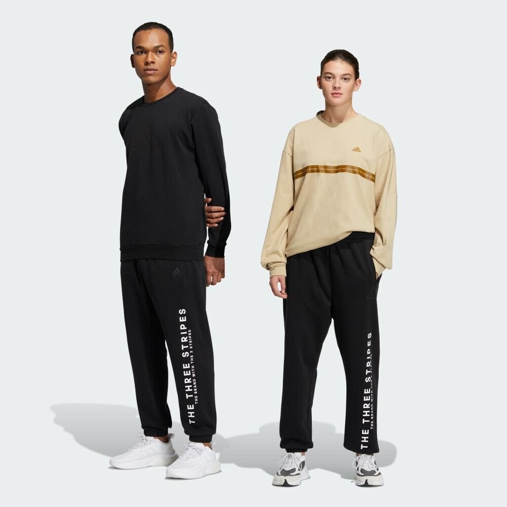 

Толстовка Adidas IA9433, черный