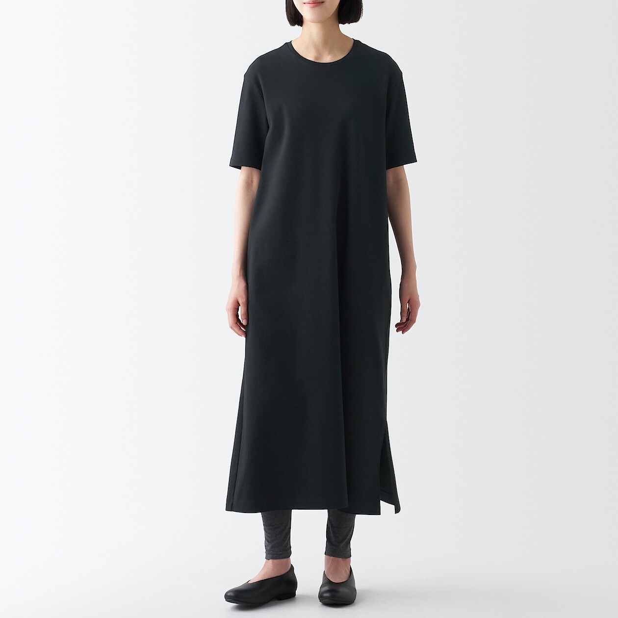 

Платье гладкой вязки с короткими рукавами MUJI, черный