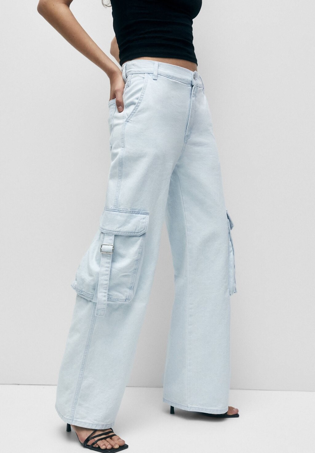 

Джинсы-сигареты PULL&BEAR, синий