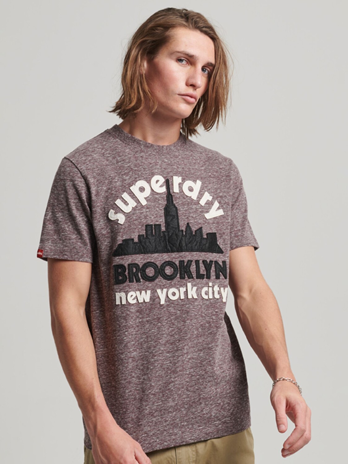 

Футболка Superdry Great Outdoors с аппликацией, Nathan Brown Snowy
