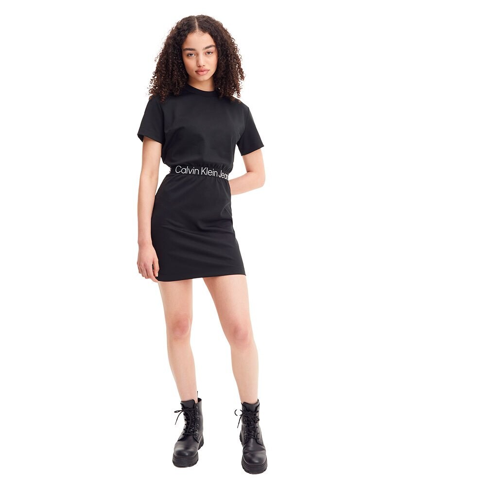 

Платье с коротким рукавом Calvin Klein Jeans Logo Waist Milano, черный