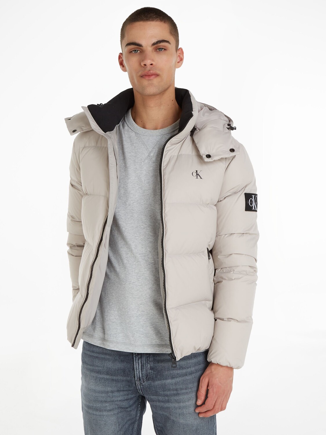 

Пуховик Jeans Essentials Calvin Klein, морская свинья