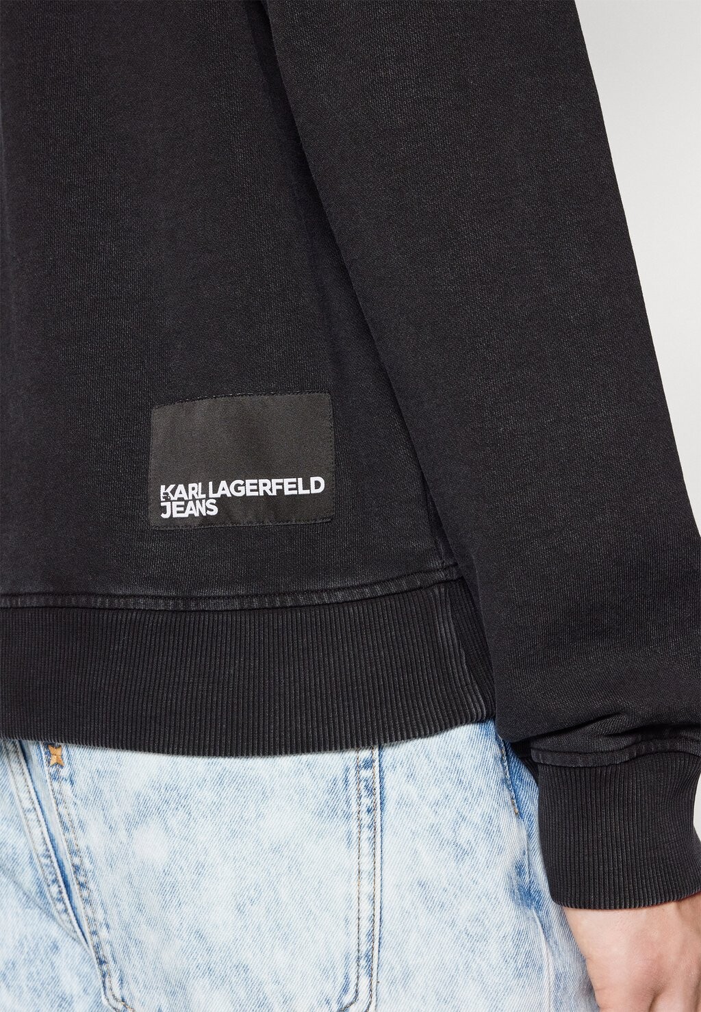 

Свитер Regular Unisex Karl Lagerfeld, черный
