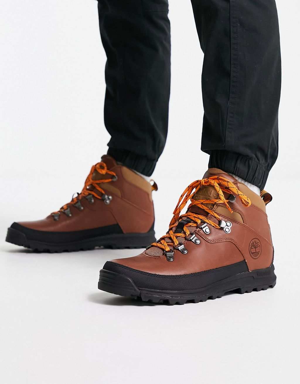 

Коричневые ботинки Timberland World Hiker Mid