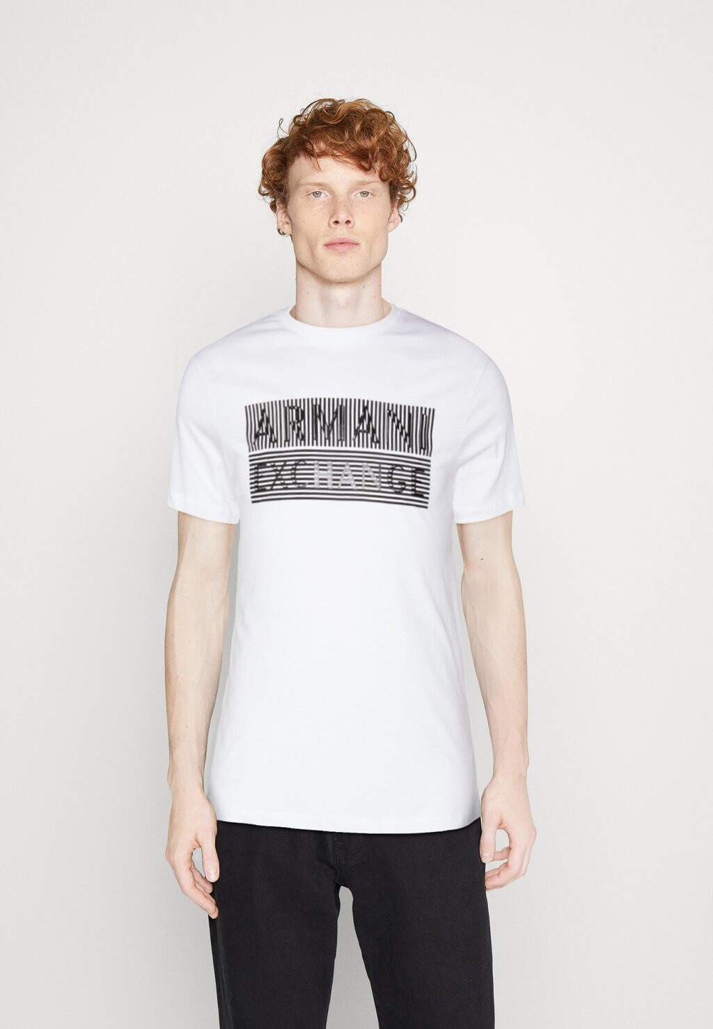 

Футболка с принтом Armani Exchange, белый