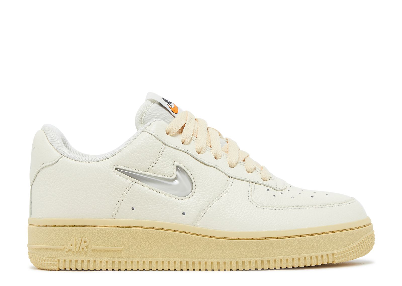 

Кроссовки Nike Wmns Air Force 1 '07 Lx 'Coconut Milk', кремовый, Бежевый