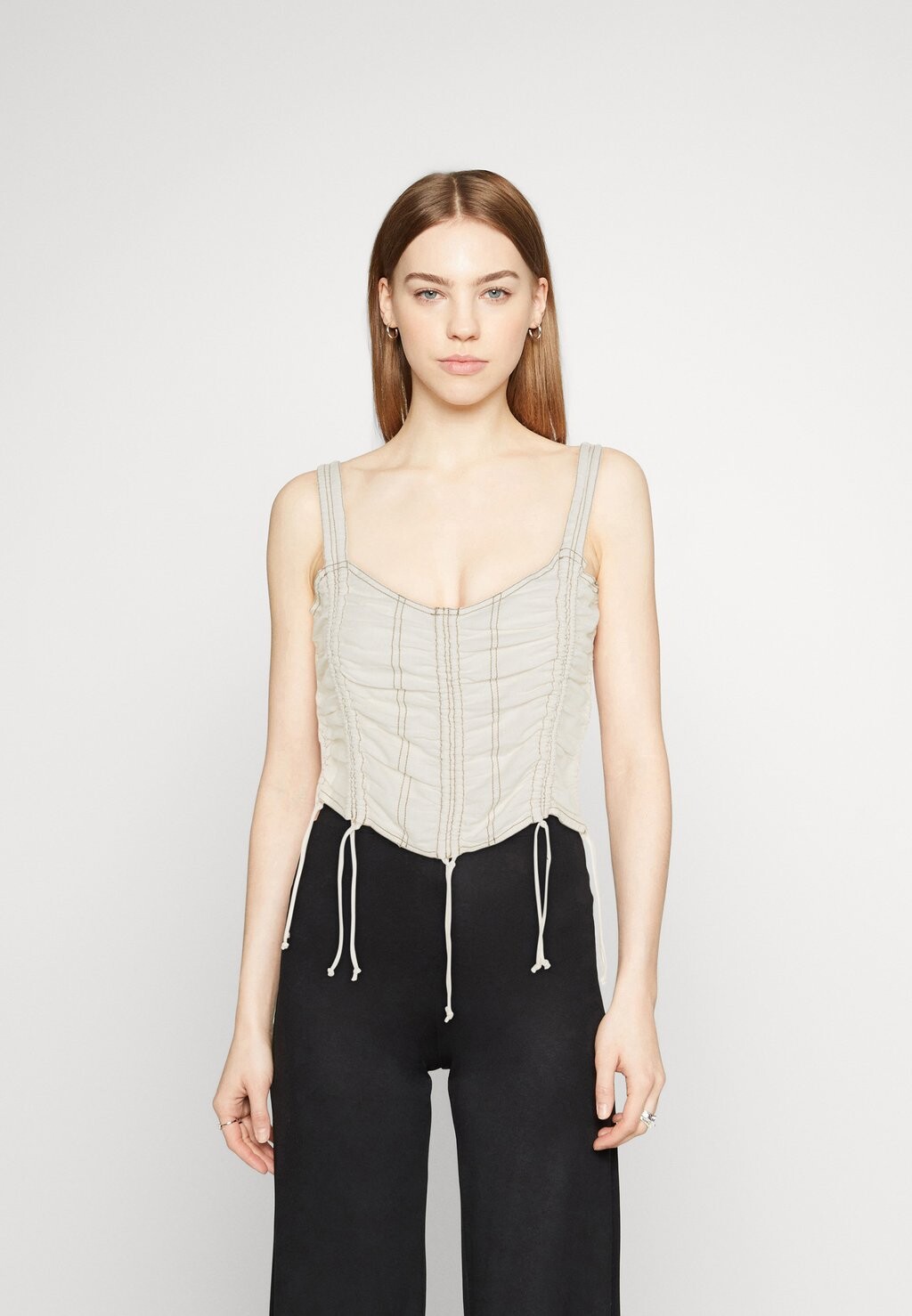 

Топ BDG Urban Outfitters