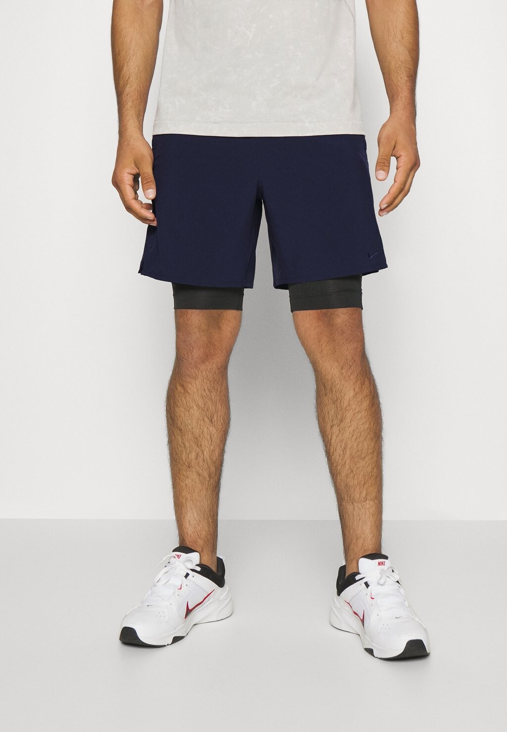

Спортивные шорты Nike