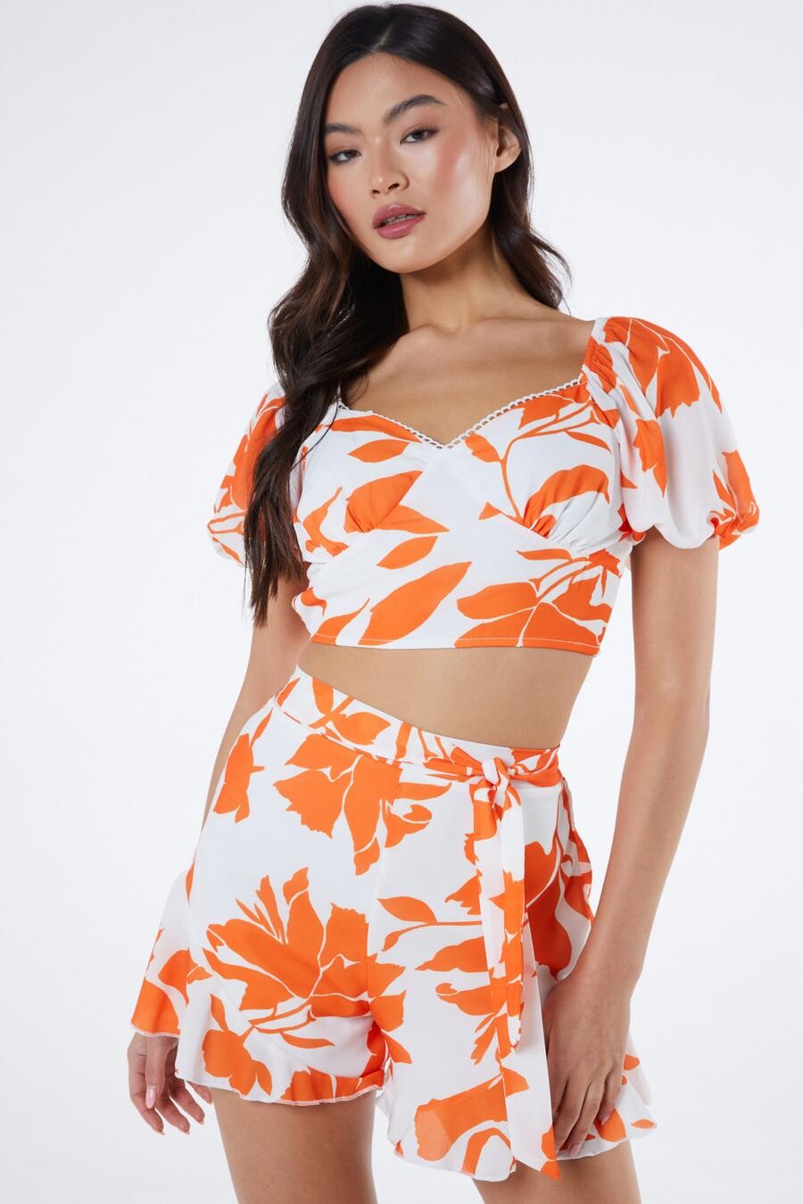 

Укороченный топ с оранжевой цветочной оборкой QUIZ Clothing