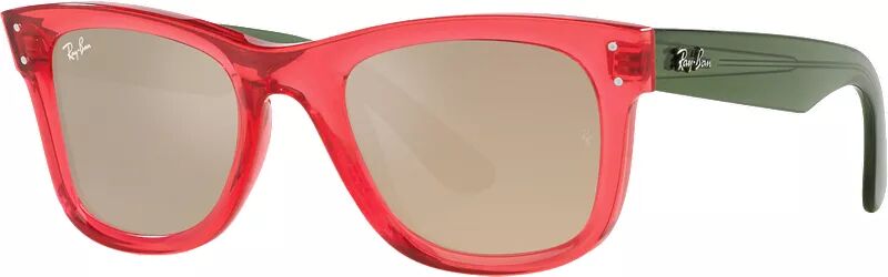 Солнцезащитные очки Ray-Ban Wayfarer с обратной стороны, красный