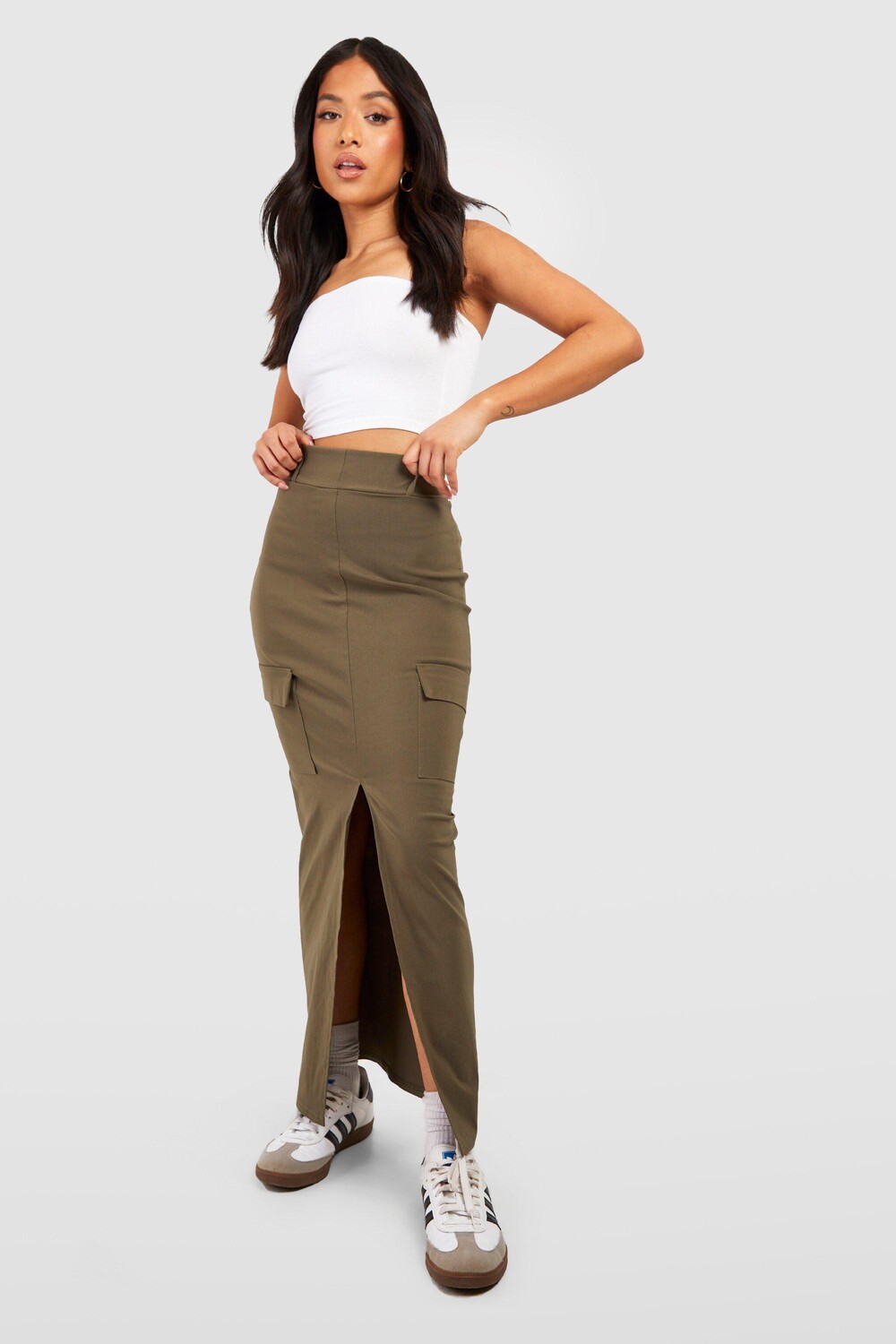 

Маленькая бенгалийская юбка-макси с разрезом передней части Boohoo, хаки