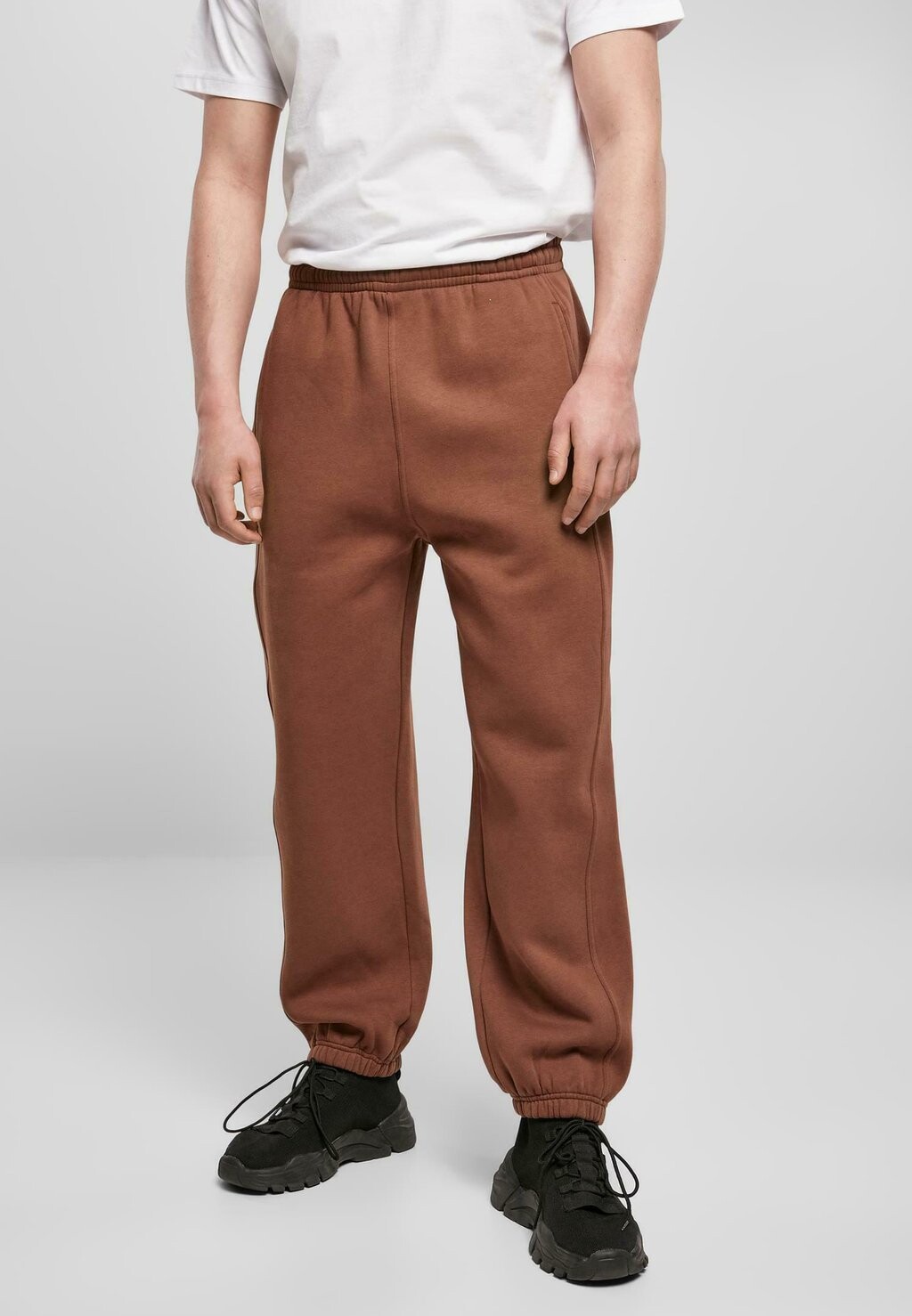 

Спортивные брюки Urban Classics, кора